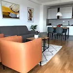 Moon Loft Next To East Gate Mall Free Parking Apartamento *