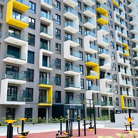 Moon Loft Next To East Gate Mall Free Parking *