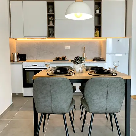 Moon Loft Next To East Gate Mall * סקופיה