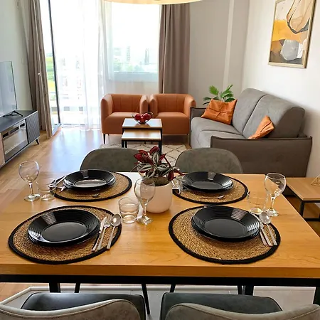 Apartamento Moon Loft Next To East Gate Mall Free Parking