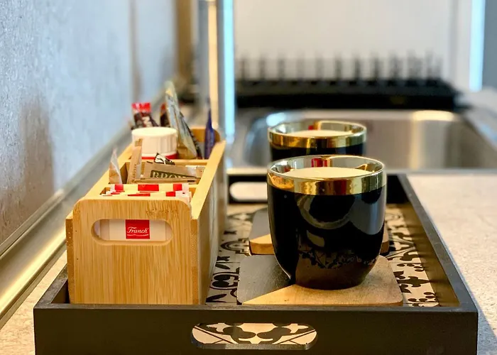 Moon Loft Next To East Gate Mall Free Parking *