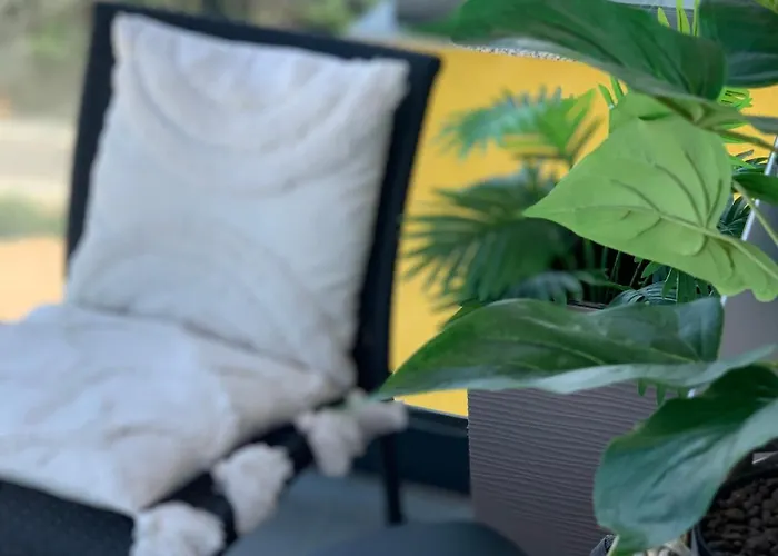 Moon Loft Next To East Gate Mall